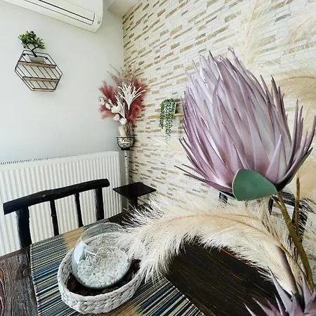 D & J Luxury House Holiday home Nea Kallikrateia