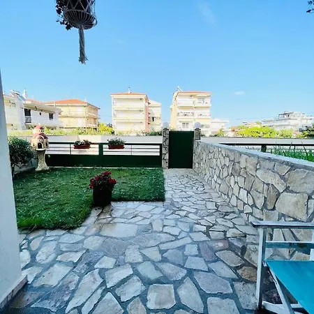 D & J Luxury House * Nea Kallikrateia