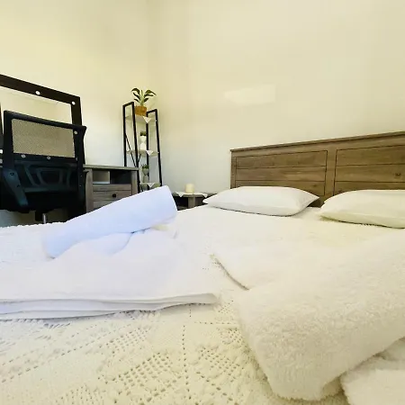 D & J Luxury House Holiday home Nea Kallikrateia