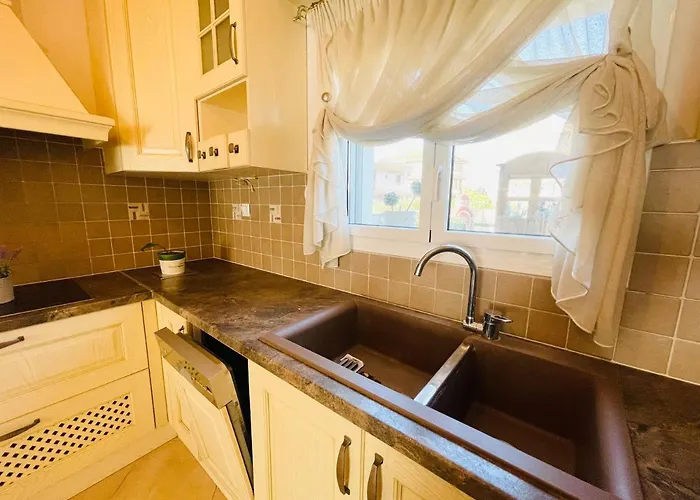 D & J Luxury House Dom wakacyjny Nea Kallikrateia