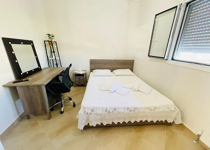 D & J Luxury House *